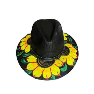 Hand painted Hat 🌼